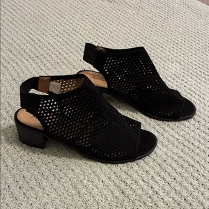 American Eagle Black Open-Toe Heels